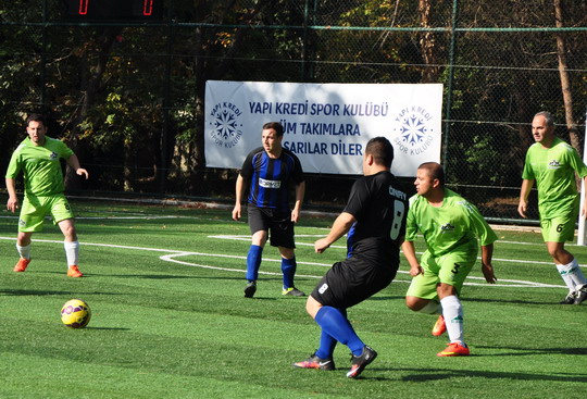 Yapı Kredi 2016 Yılı İstanbul Bölge Futbol Turnuvası ilk hafta karşılaşmalarıyla başladı.