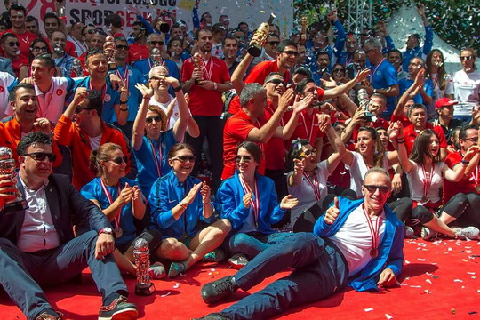 Erkek Basketbol Takımımıza Centilmenlik Kupası Onuru