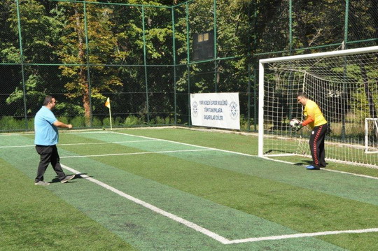 Futbol Turnuvasında üçüncü hafta maçları tamamlandı.
