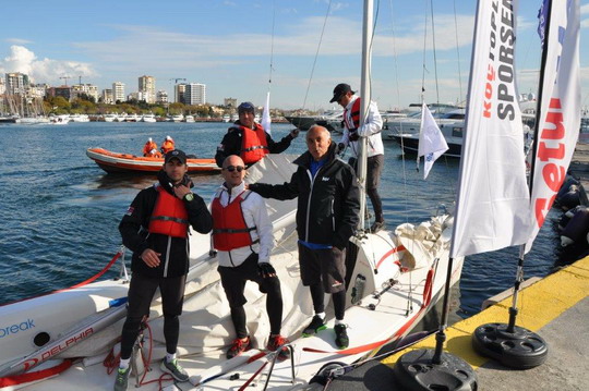 Koç Topluluğu 28. Spor Şenliği Yelken Yarışları Kalamış Setur Marina’da gerçekleştirildi.