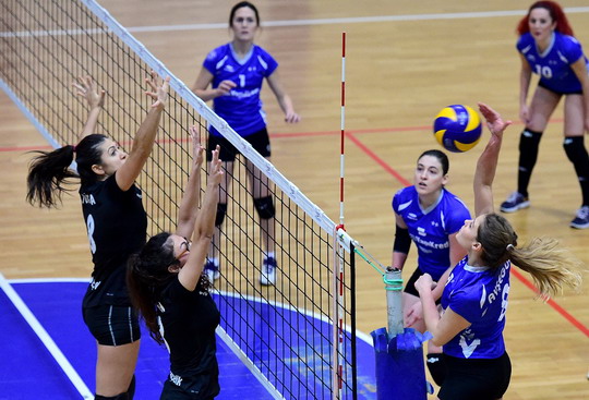 Kızlarımız final için maça çıkıyor...