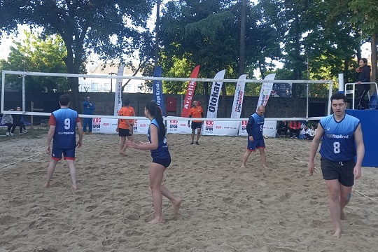 İstanbul Bölge Plaj Voleybolu Takımımız şampiyon oldu!