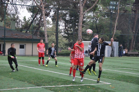 Futbol Turnuvası dördüncü hafta maçlarında rekabet kızışıyor...