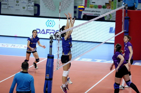 Kadın Voleybol Takımımız Bir Kez Daha Şampiyon...