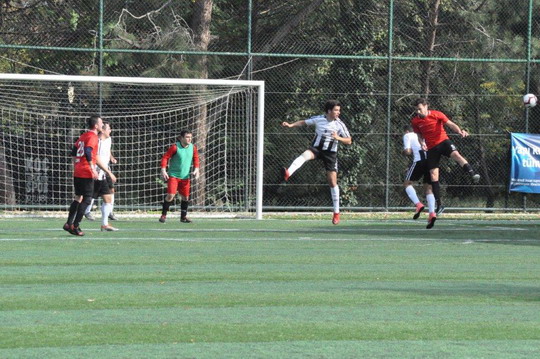 Futbol turnuvasında heyecan devam ediyor.