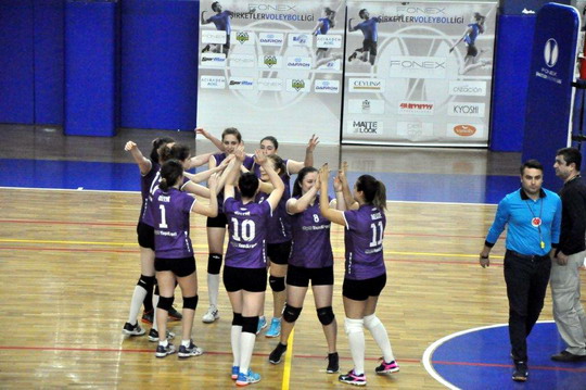 Voleybol Takımımız Şampiyonluk için sahaya çıkıyor...