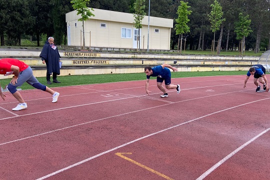 Atletizm takımımız puanlı atletizm yarışlarında üçüncü oldu.