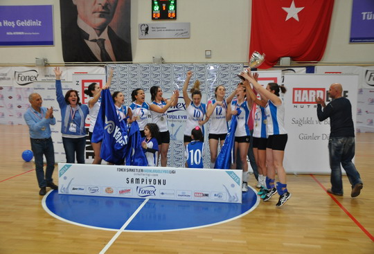Bu kızlar bir Yapı Kredi harikası...