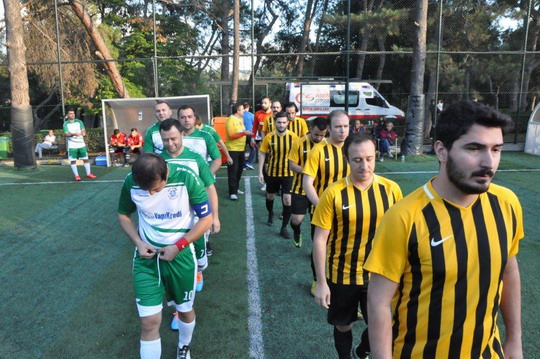 BizClub Futbol Turnuvasında ilk aşama grupları tamamlandı.