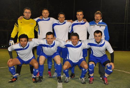 Yapı Kredi Futbol Takımlarımız Basisen Turnuvası’nda bir üst tura çıktı...