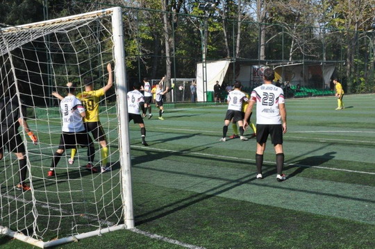 BizClub İstanbul Futbol Turnuvasında Final Heyecanı