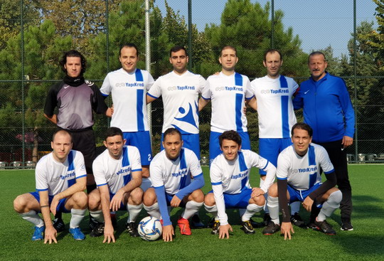 İstanbul Futbol Takımımız Basisen Futbol Turnuvası ve Koç Topluluğu Futbol Ligi’nde mücadelesini sürdürüyor.