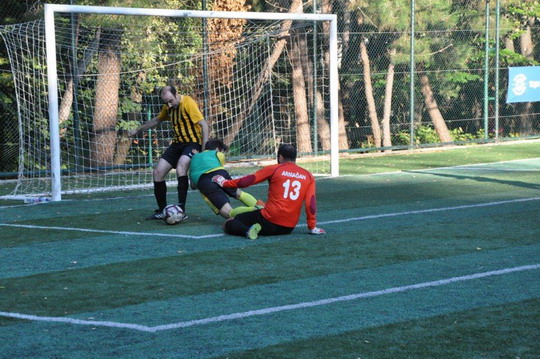 BizClub Futbol Turnuvası YKB CUP ve YKB LİG gruplarının ilk hafta maçları tamamlandı.