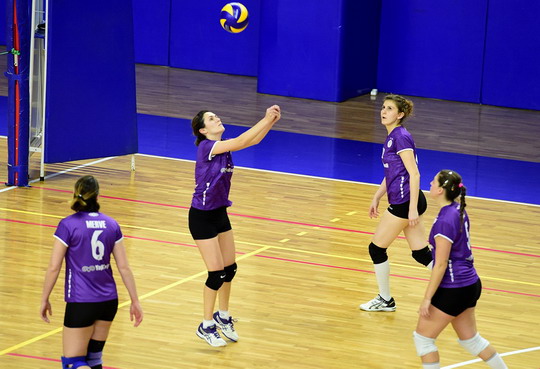 Kadın Voleybol Takımımız Şirketler Voleybol Ligi’ne galibiyetle başladı