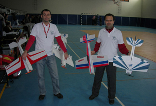 Indoor Funfly 2010 Yarışmasına Katıldık