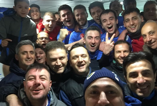 BASİSEN İstanbul Futbol Turnuvası’nda Yapı Kredi Takımlarımız FİNALDE.....  ŞAMPİ... YAPI KREDİ...