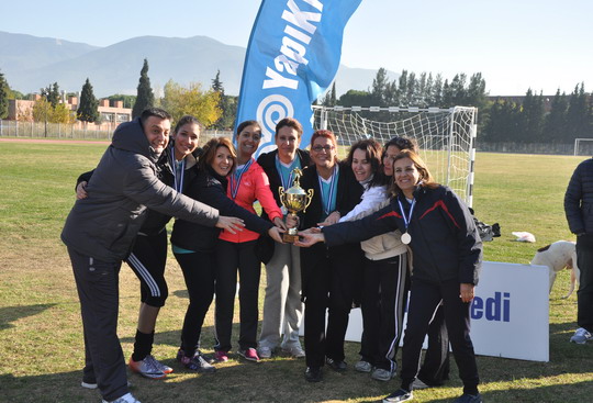 Yapı Kredi Bölge Spor Şenliği’nin 20’ncisini İzmir’de tamamladık...