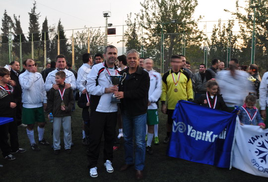 Basisen Futbol Turnuvası'nın Şampiyonu Yapı Kredi Bölge Takımımız oldu!