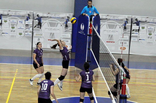 Voleybol Takımımız Şampiyonluk için sahaya çıkıyor...