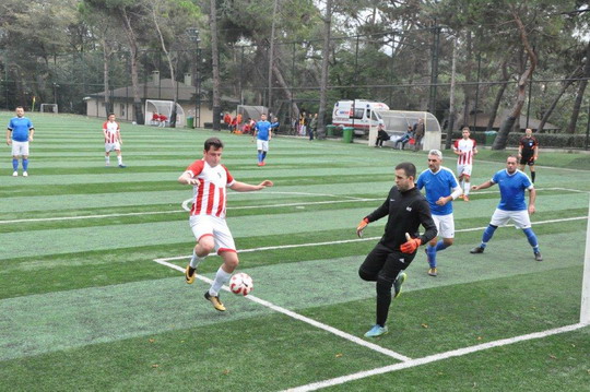 Futbol turnuvasında YKB CUP ve YKB LİG İkinci tur heyecanı başladı.
