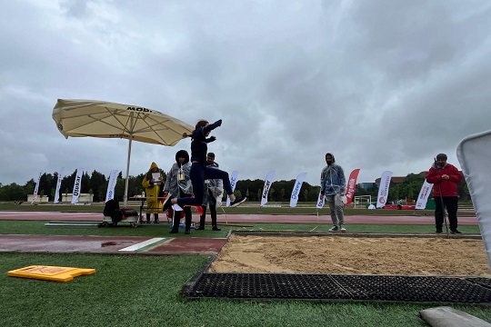 Atletizm takımımız puanlı atletizm yarışlarında üçüncü oldu.