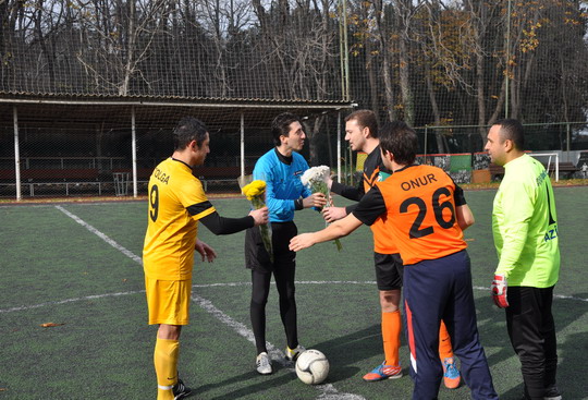 Yapı Kredi 2014 yılı İstanbul Bölge Futbol Turnuvası’nda  “final” haftası...