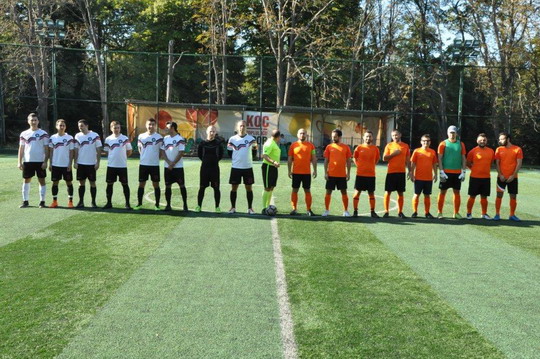 BizClub Futbol Turnuvası YKB CUP ve YKB LİG gruplarının ilk hafta maçları tamamlandı.