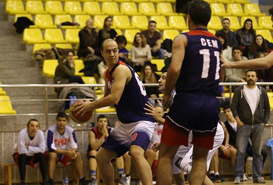 Erkek Basketbol Takımımız CBL Şampiyonunu salladı ama deviremedi...