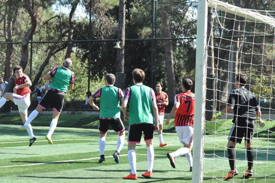 Futbol turnuvasında İlk tur karşılaşmaları tamamlandı.