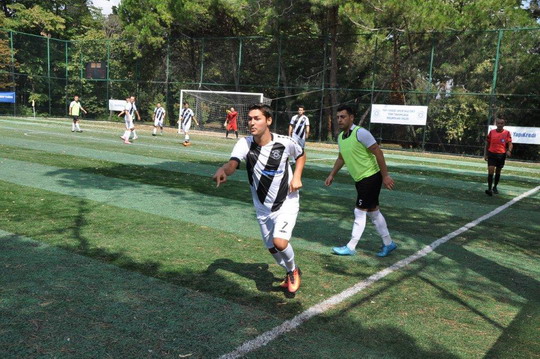 BizClub Futbol Turnuvası tüm hızıyla devam ediyor