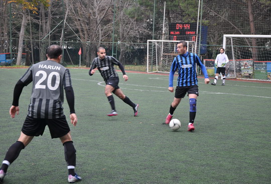 Yapı Kredi 2014 yılı İstanbul Bölge Futbol Turnuvası’nda  “final” haftası...