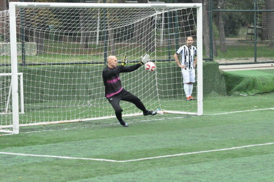 Futbol turnuvasında YKB CUP ve YKB LİG İkinci tur heyecanı başladı.