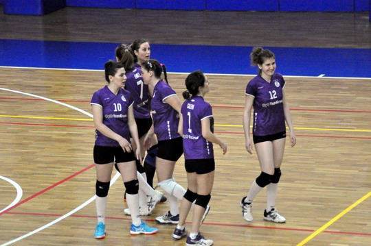 Voleybol Takımımız Şampiyonluk için sahaya çıkıyor...