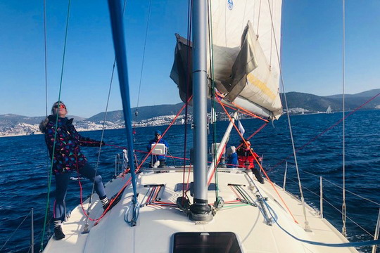 İzmir Yelkencilerimiz 2020 yarış sezonunu açtılar.