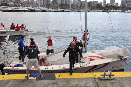 Koç Topluluğu 28. Spor Şenliği Yelken Yarışları Kalamış Setur Marina’da gerçekleştirildi.