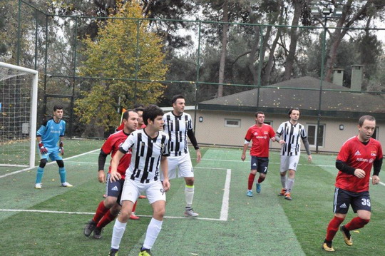 Yapı Kredi İstanbul Bölge Futbol Turnuvası’nda Yarı Final heyecanı başladı.