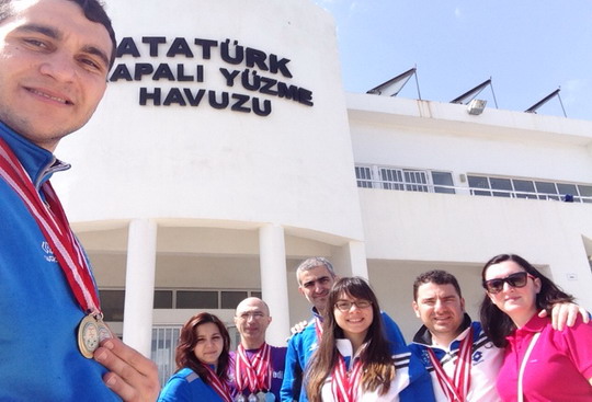 Yüzücülerimiz Kıbrıs'ı fethetti...