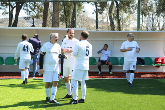 Veteran Futbol Takımımız üçüncülük kupasını aldı.
