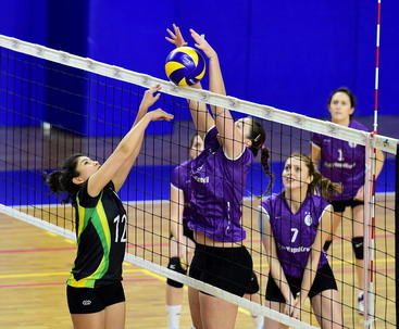Kadın Voleybol Takımımız Şirketler Voleybol Ligi’ne galibiyetle başladı