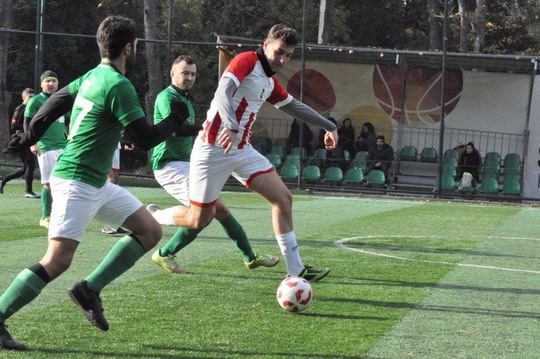 Yapı Kredi İstanbul Bölge Futbol Turnuvası’nda Yarı Final heyecanı başladı.