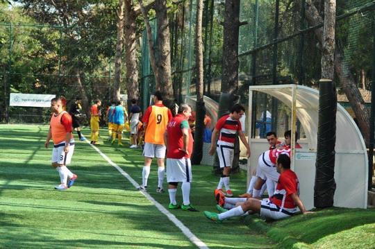 Futbol Turnuvası’nın üçüncü haftasında ailelerin ilgisi görülmeye değerdi!