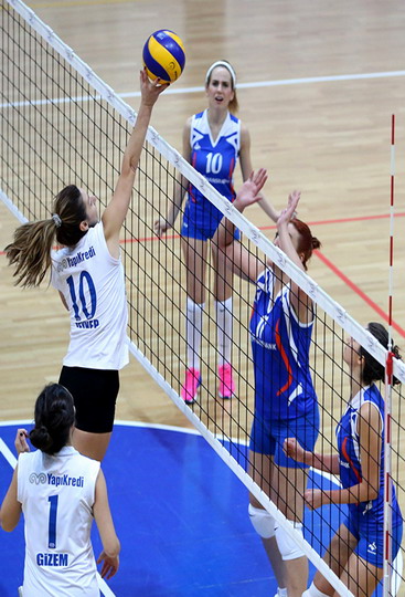“Voleybol”da çifte galibiyet...