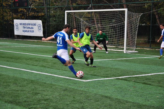 Futbolseverleri YKB CUP ve YKB LİG yarı final maçlarını izlemeye davet ediyoruz!