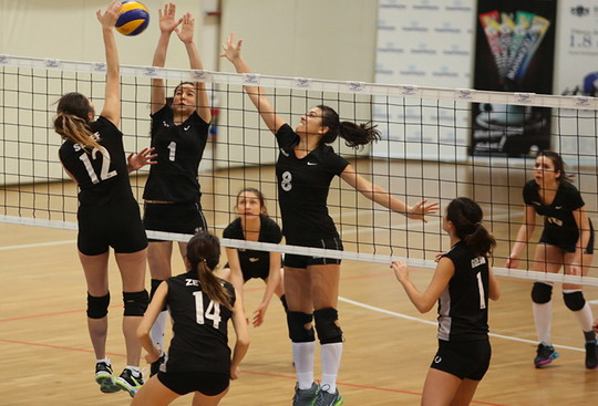 Bayan Voleybol Takımımız tam yol ilerliyor...