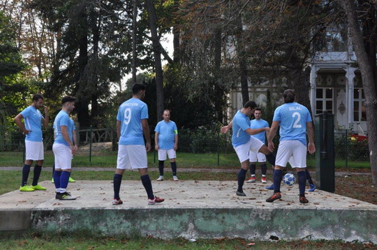BizClub Futbol Turnuvasında ilk aşama grupları tamamlandı.