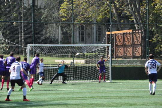 Futbol Turnuvasında ikinci hafta sürpriz sonuçlarla bitti.