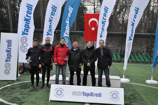 Futbol Turnuvası Şampiyonu Bilişim Teknolojileri ve Operasyon Yönetimi Takımı!