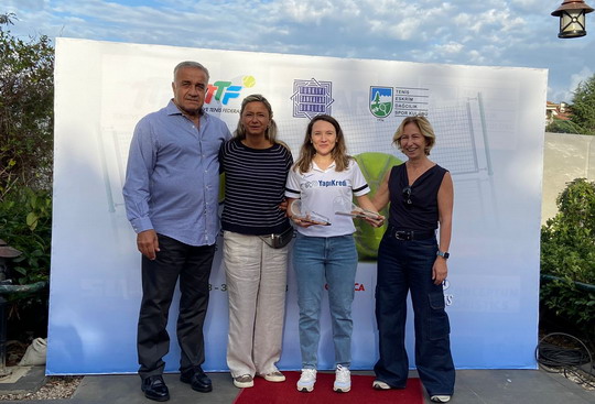 Bankacılar tenis turnuvası sona erdi.