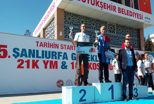Şanlıurfa Yarı Maraton Koşusu’nda iki madalya...