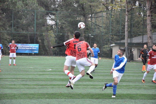 Futbol turnuvasında gruplardaki sıralamalar netleşiyor.
